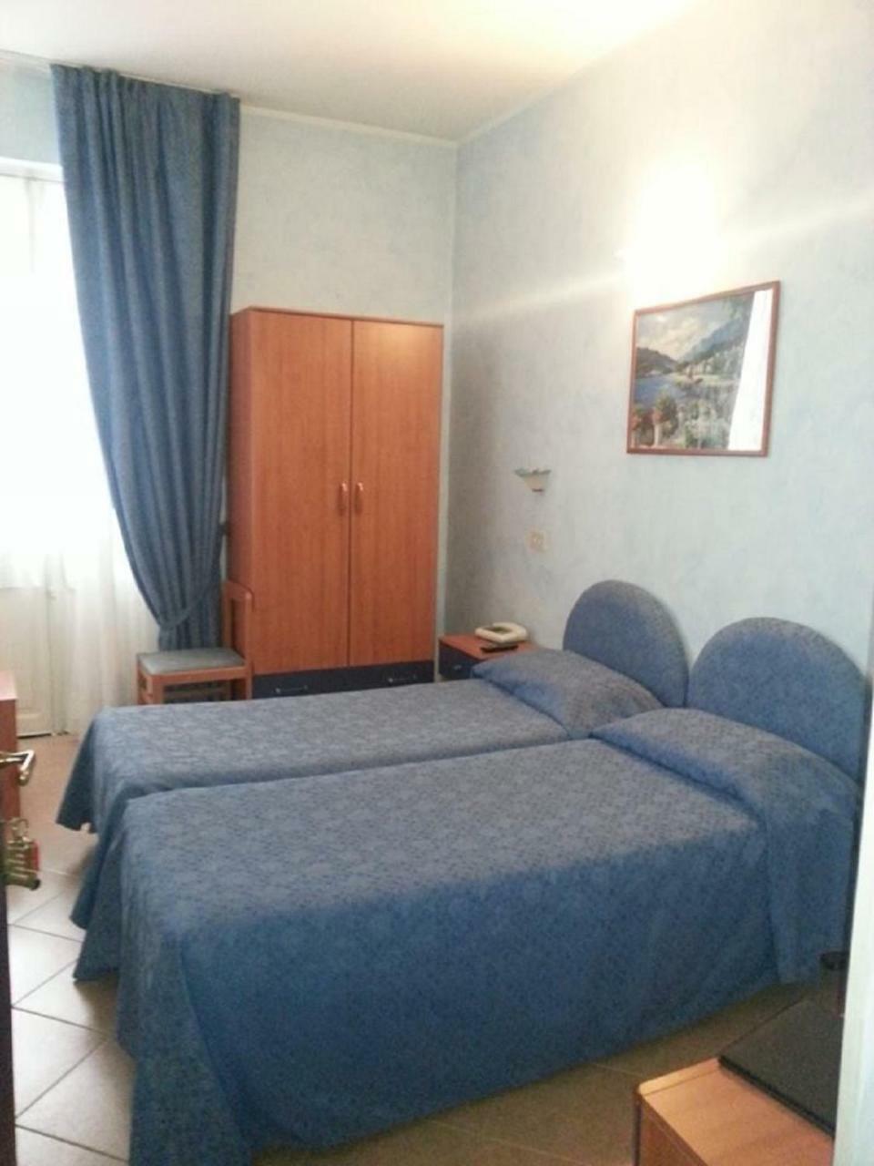 Hotel La Milanese Pietra Ligure Exterior foto